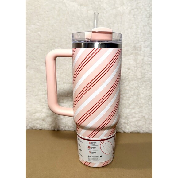 Stanley 30 oz Stainless Steel H2.0 FlowState Quencher Tumbler Strawberry Twist - Picture 4 of 8